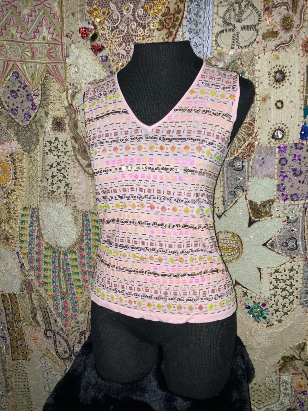 Joseph A Pink Multicolor Geometric V-Neck Knit Tank